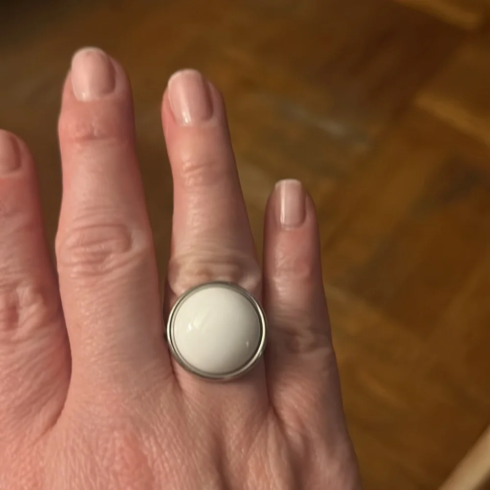 Calvin Klein Coral Stone & Stainless Steel Loop Dome Ring. (Size 8)(NWT) - Picture 3 of 3